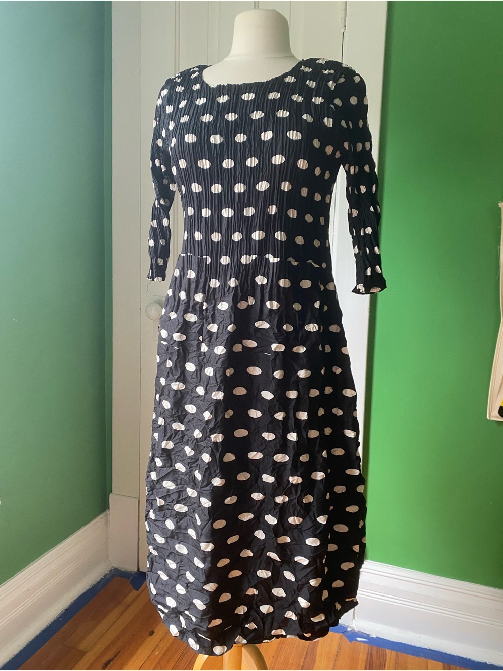 Alquema crinkled wrinkled Black Polka Dot Midi Dress with 3/4 Sleeves